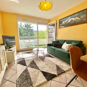 https://apartment-annecy-1-bedroom-4-persons-fr-1-432-73.hotels-rhonealpes.com